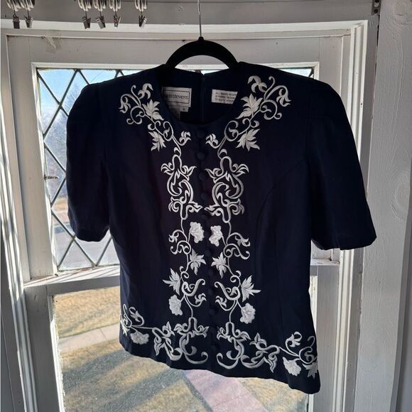 Karin Stevens Blue Boxy Blouse with Peter Pan Collar - Picture 2 of 9